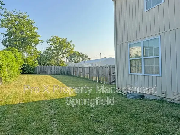 717 E Watermill Cir, Ozark, MO 65721