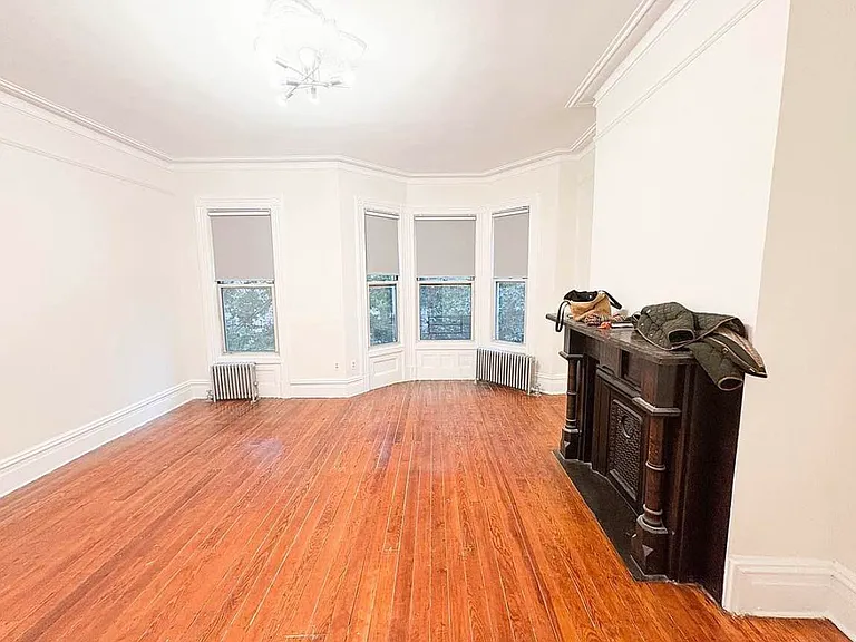 635 Leonard St #3 — Photo 3