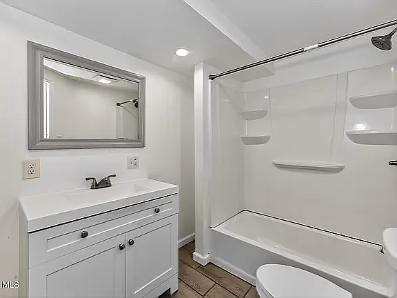 61 14th St #61B — Photo 4