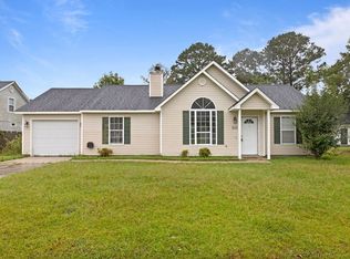 303 Paddock Pl, Jacksonville, NC 28546