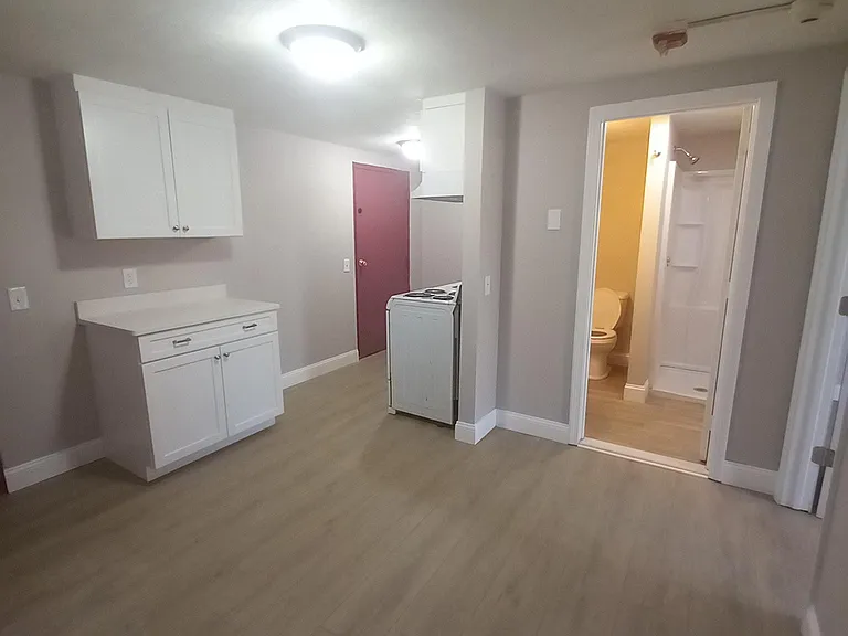 31 New London Ave #10 — Photo 2