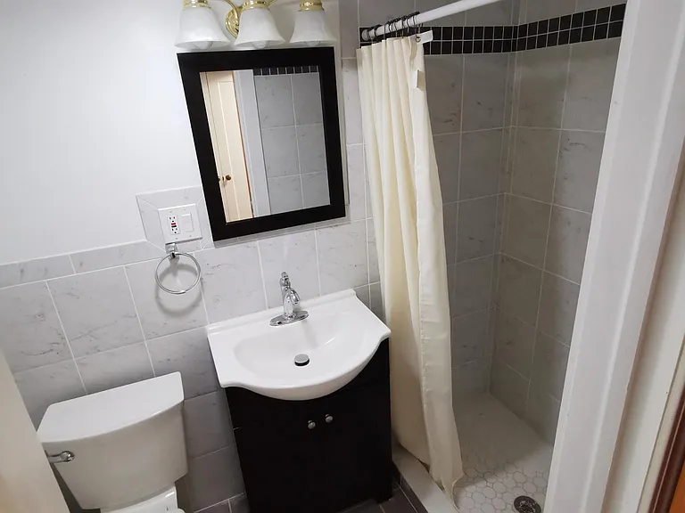 306 Washington Blvd — Photo 22