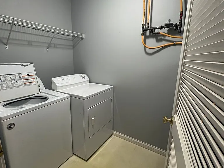 1402 Crusade Dr — Photo 3