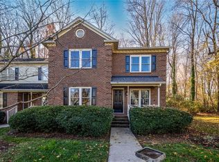 19 Park Village Ln, Greensboro, NC 27455