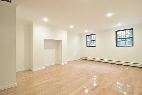 Rented by Corcoran | media 19