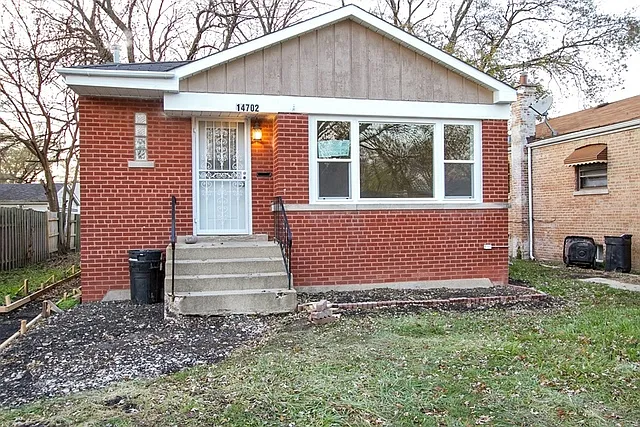 14702 Atlantic Ave photo 1