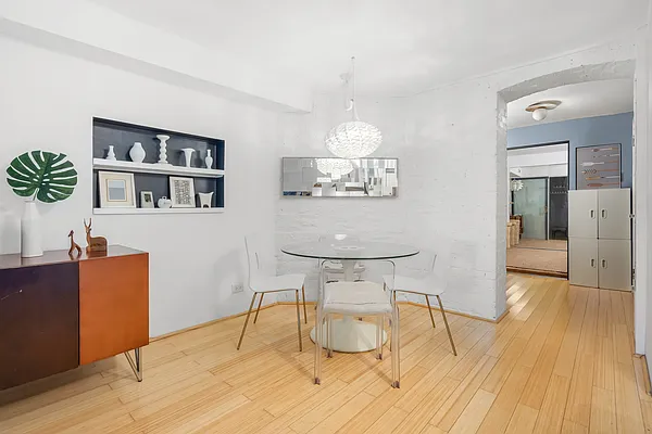 Sold by Compass | media 5