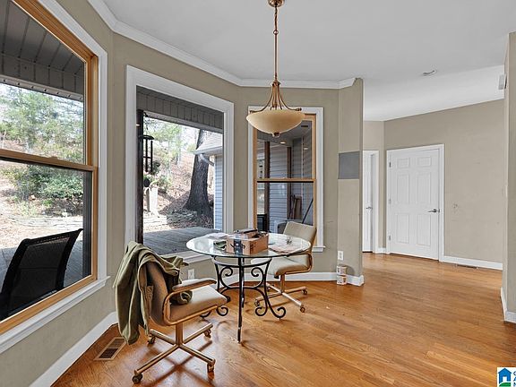 3rd image of 45 Autumn Ln