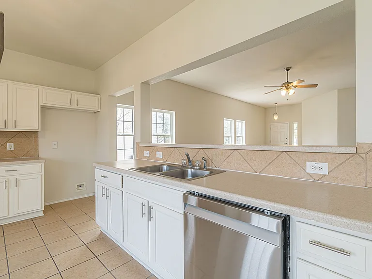 13803 Laramie Hl — Photo 12