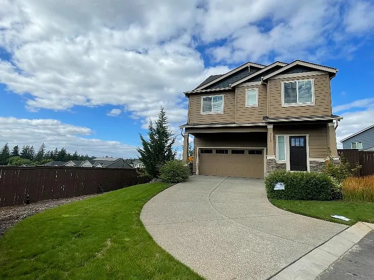 7443 NW Oakfern Dr — Photo 1