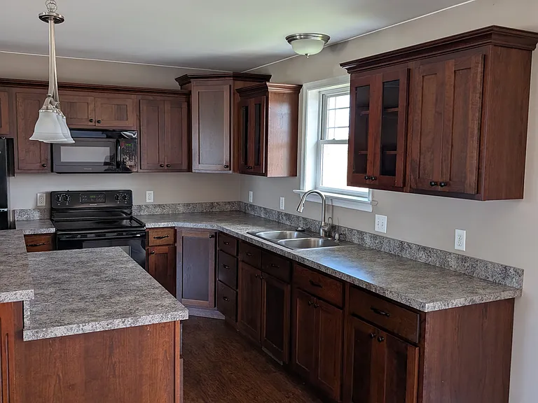 17 Victoria Ct — Photo 29