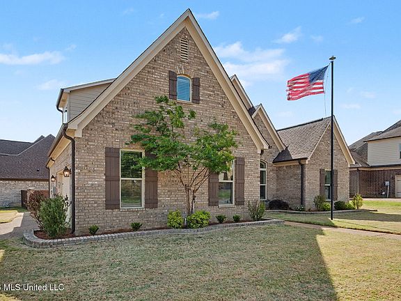 3rd image of 6826 Monica Ln