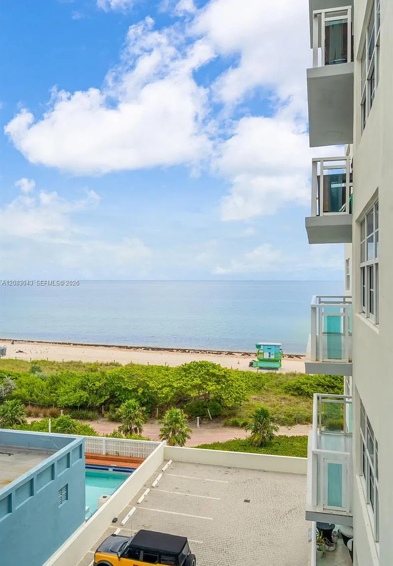 The Collins Condo — Photo 1