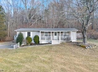 4 Kohlbocker Rd, Newton, NJ 07860