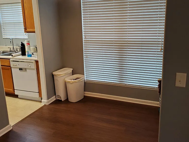 366 Bridgewater Cir — Photo 14