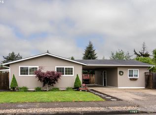 1282 Lorne Loop, Springfield, OR 97477