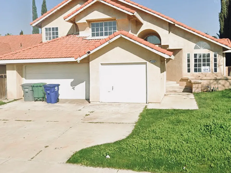 1340 El Camino Way