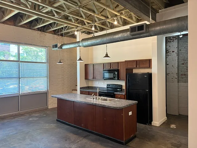 2 bed, 2.5 bath, 1200 sqft, $2,050 — Photo 4