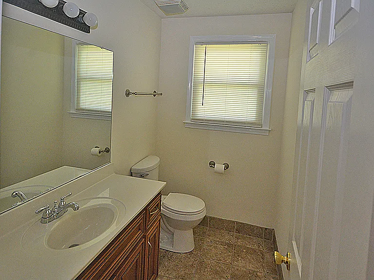 4544 Xavier Dr — Photo 6