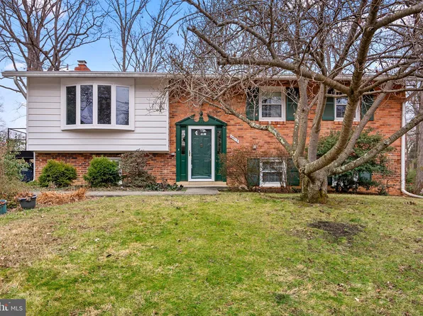 6913 Pine Valley Dr, Glenn Dale, MD 20769