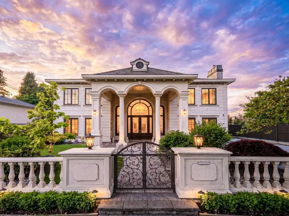 4751 Granville Ave, Richmond, BC V7C 1E5