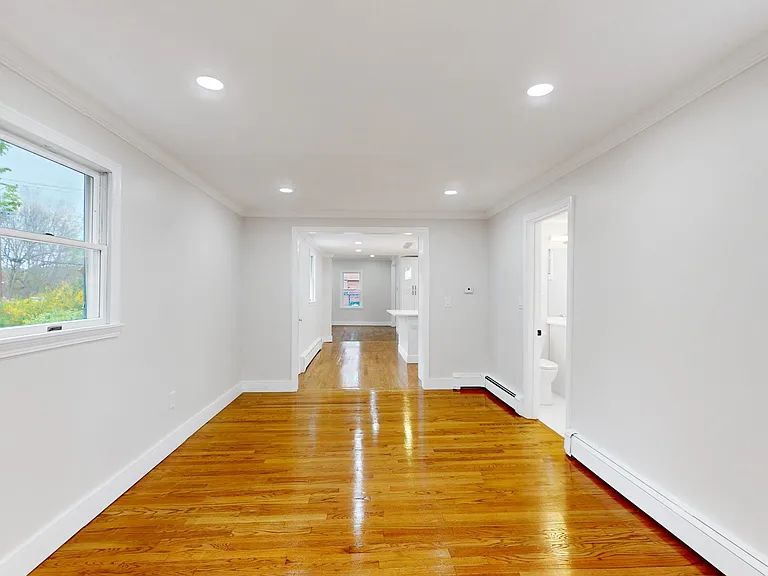 22 Baldwin St — Photo 6