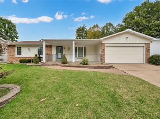 3216 Thrush Dr, Saint Charles, MO 63301