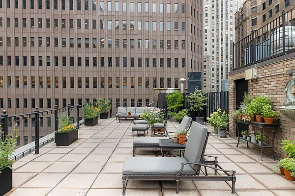 Rented by Compass | media 6