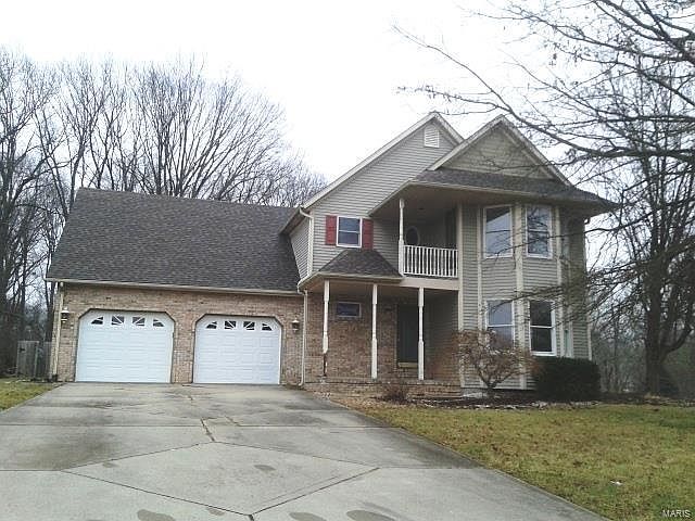 1st image of 600 Birch Ln