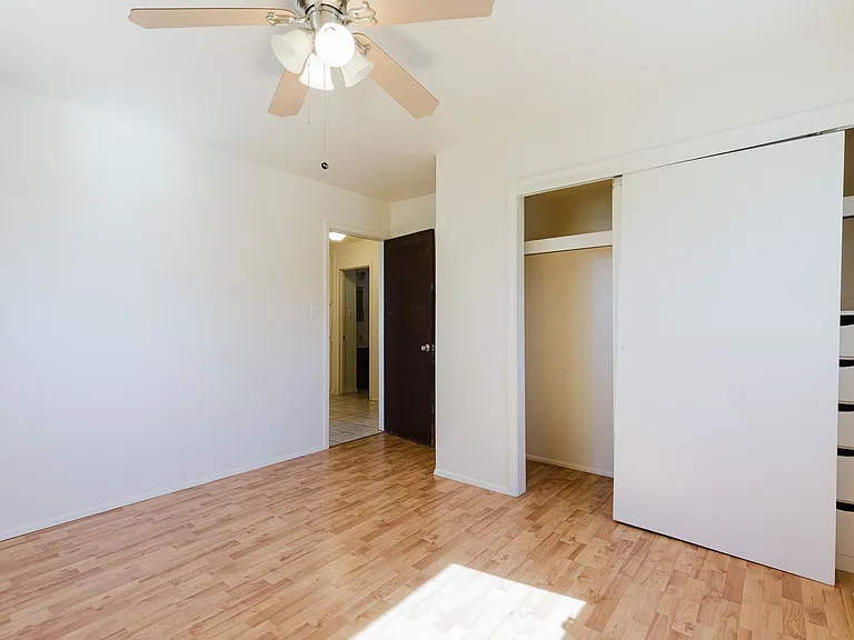 1502 Campbell Pl — Photo 5