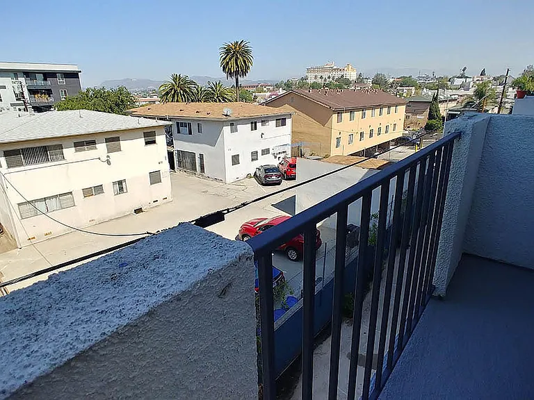 Villa De Adel Apts — Photo 135