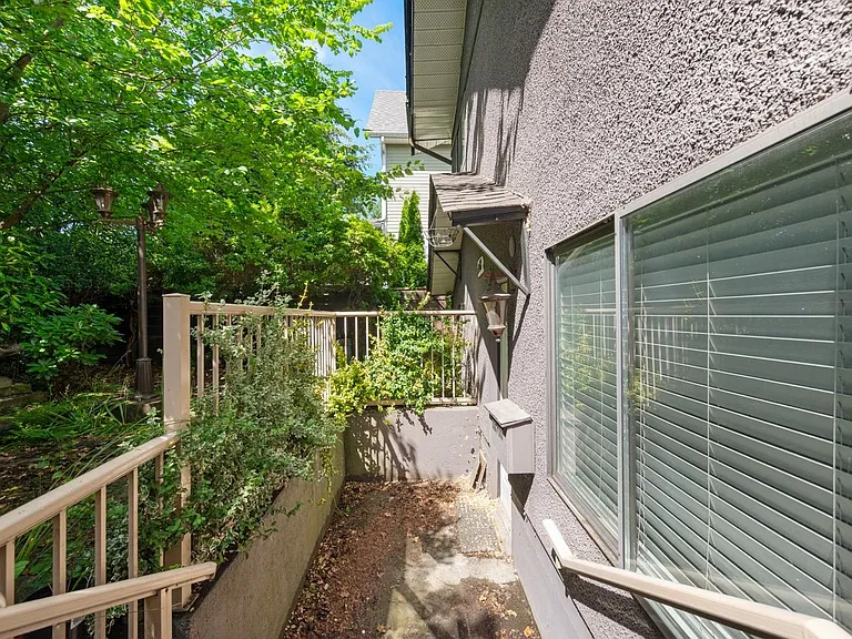 547 E 12th Ave #LOWER LEVEL — Photo 25