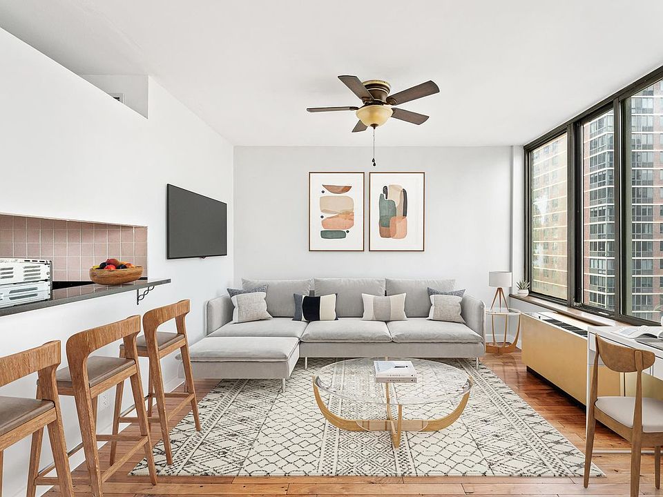 1st image of 300 E 93rd St APT 17C