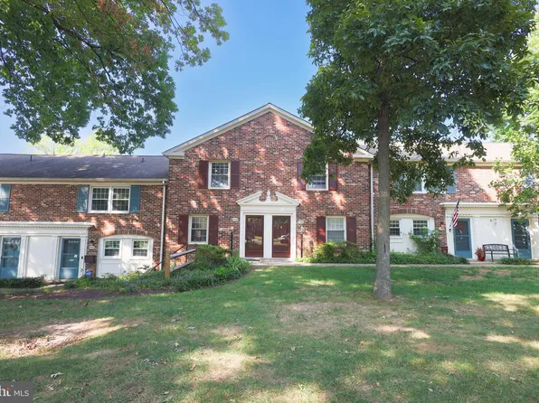 8360 Forrester Blvd #472, Springfield, VA 22152