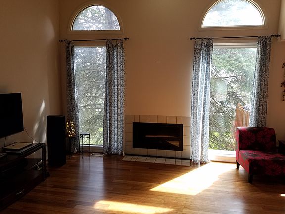 5th image of 4210 Breckenridge Dr #1