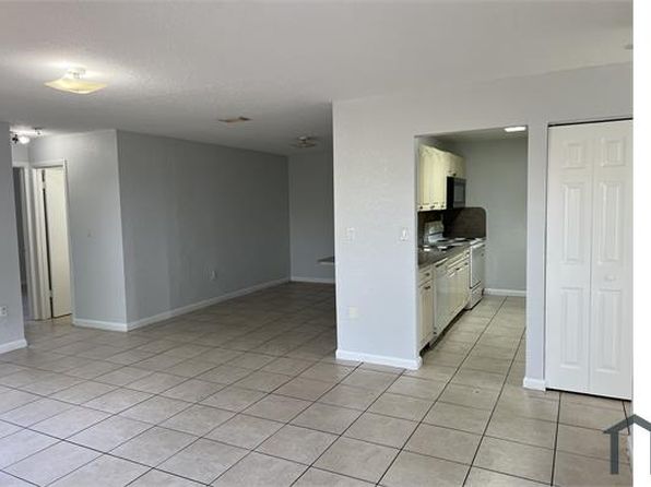 3833 NW 213th Ter