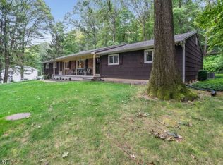 305 N Polktown Rd, Glen Gardner, NJ 08826