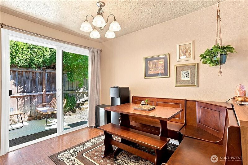 3rd image of 3300 Kauffman Avenue #18