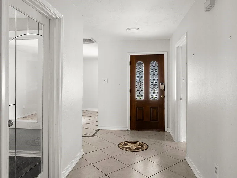 706 Shenandoah Dr — Photo 11