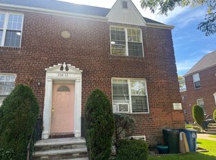 20812 39th Ave FLOOR 2, Bayside, NY 11361