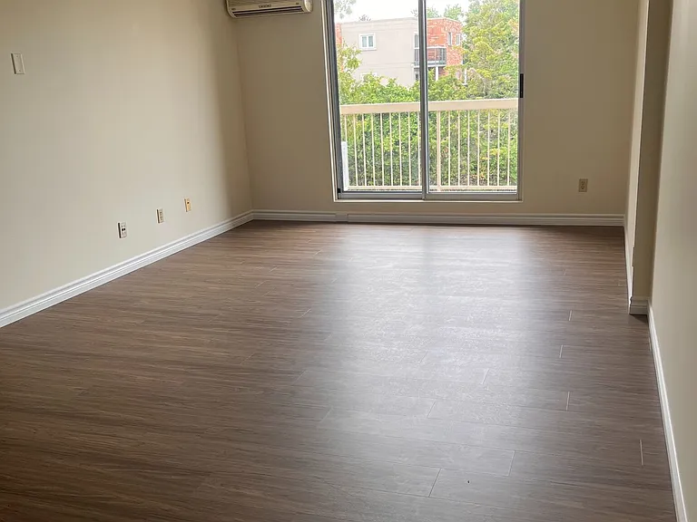 131 Edgehill Dr #O12 — Photo 1
