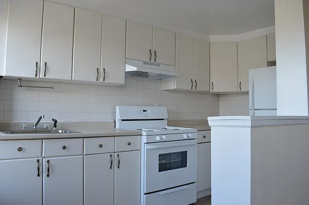 Rented by Realty Collective | media 6