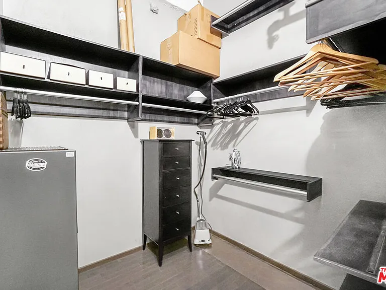 1645 Vine St #1007 — Photo 25