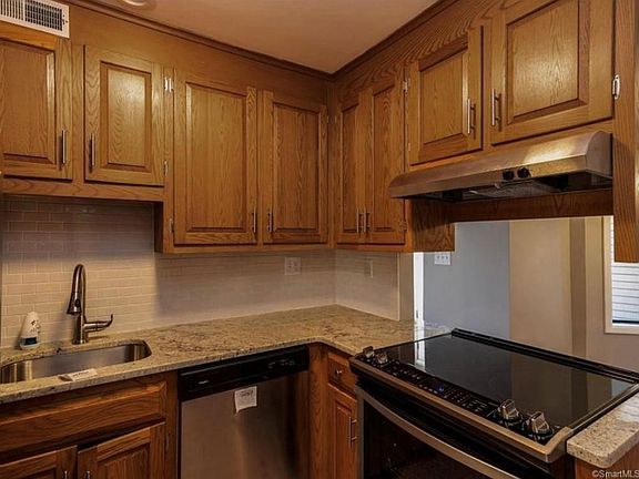 3rd image of 210 Treadwell St Unit 104