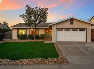 855 Hanover St, Livermore, CA 94551