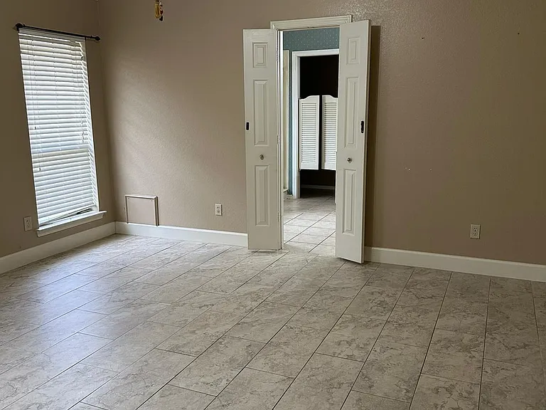 6732 Coach House Ln — Photo 25