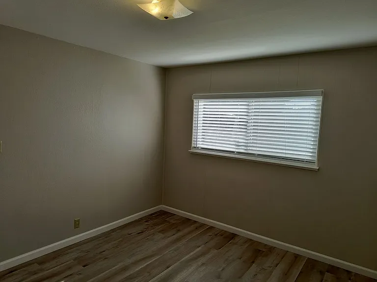 3636 Alberta Ave — Photo 16