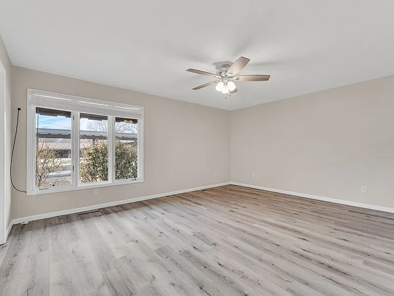 3700 E Cherry St — Photo 19