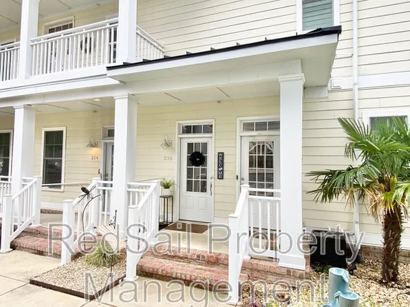 216 S 2nd St, Hampton, VA 23664