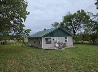 8 Slater Rd, Buffalo, MO 65622